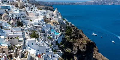 Party hostels in Santorini, Greece