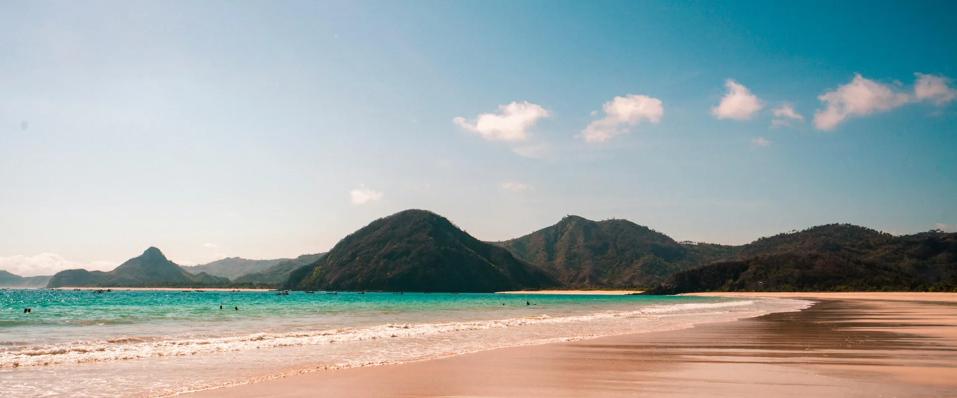 Pub crawls in Kuta Lombok, Indonesia