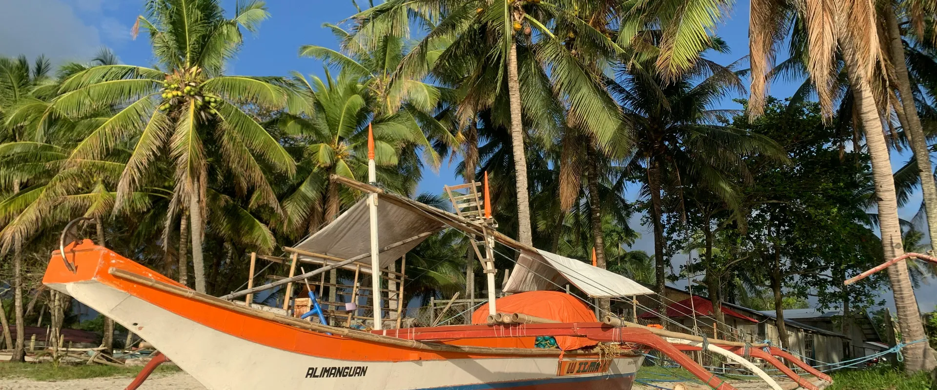 Pub crawls in Nacpan Beach, Philippines