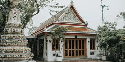 East Asia party hostels